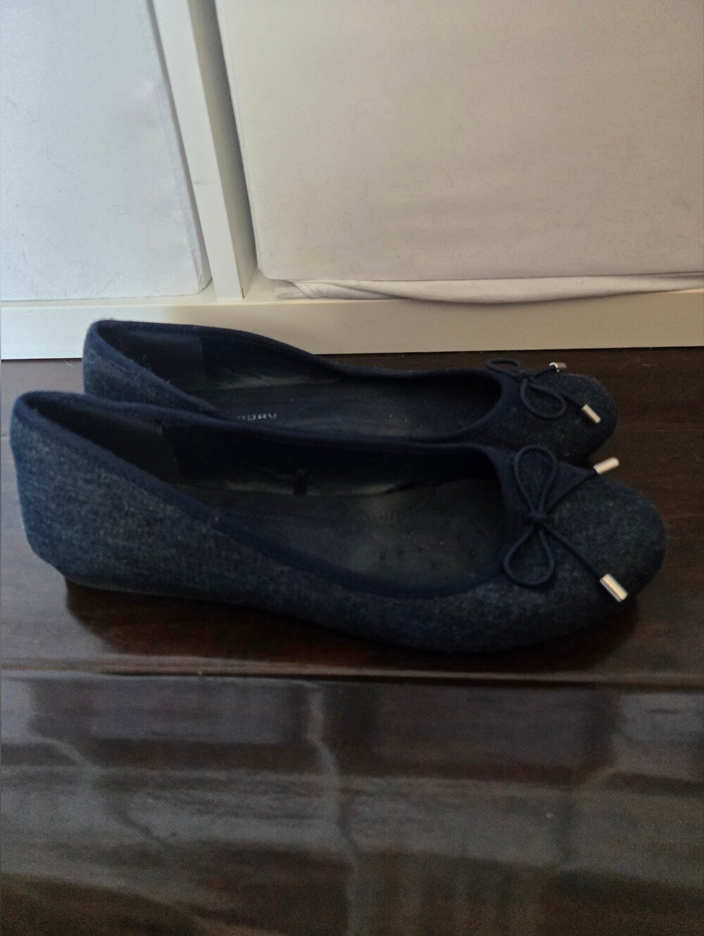 Chinese Laundry Navy Bow Ballet Flats Size 8.5
